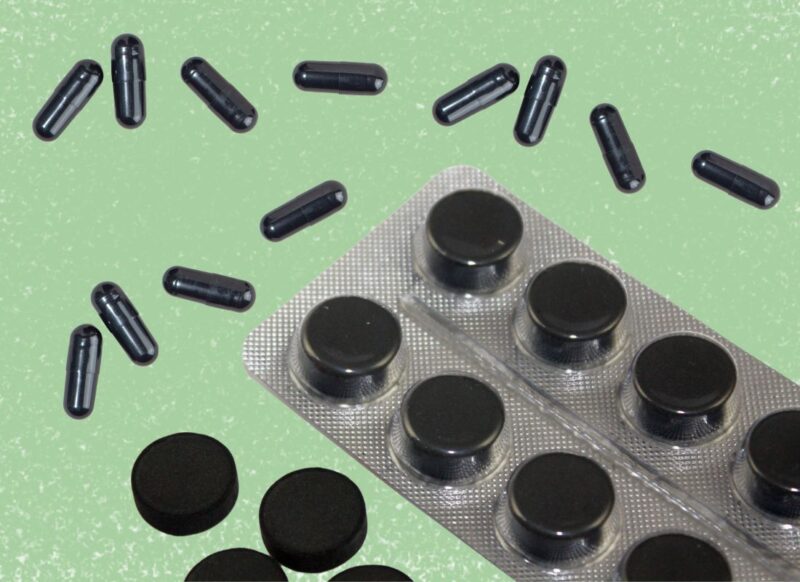 aktivni ugalj na zelenoj pozadini